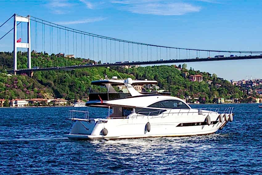 luxury yacht charter in the istanbul bosphorus